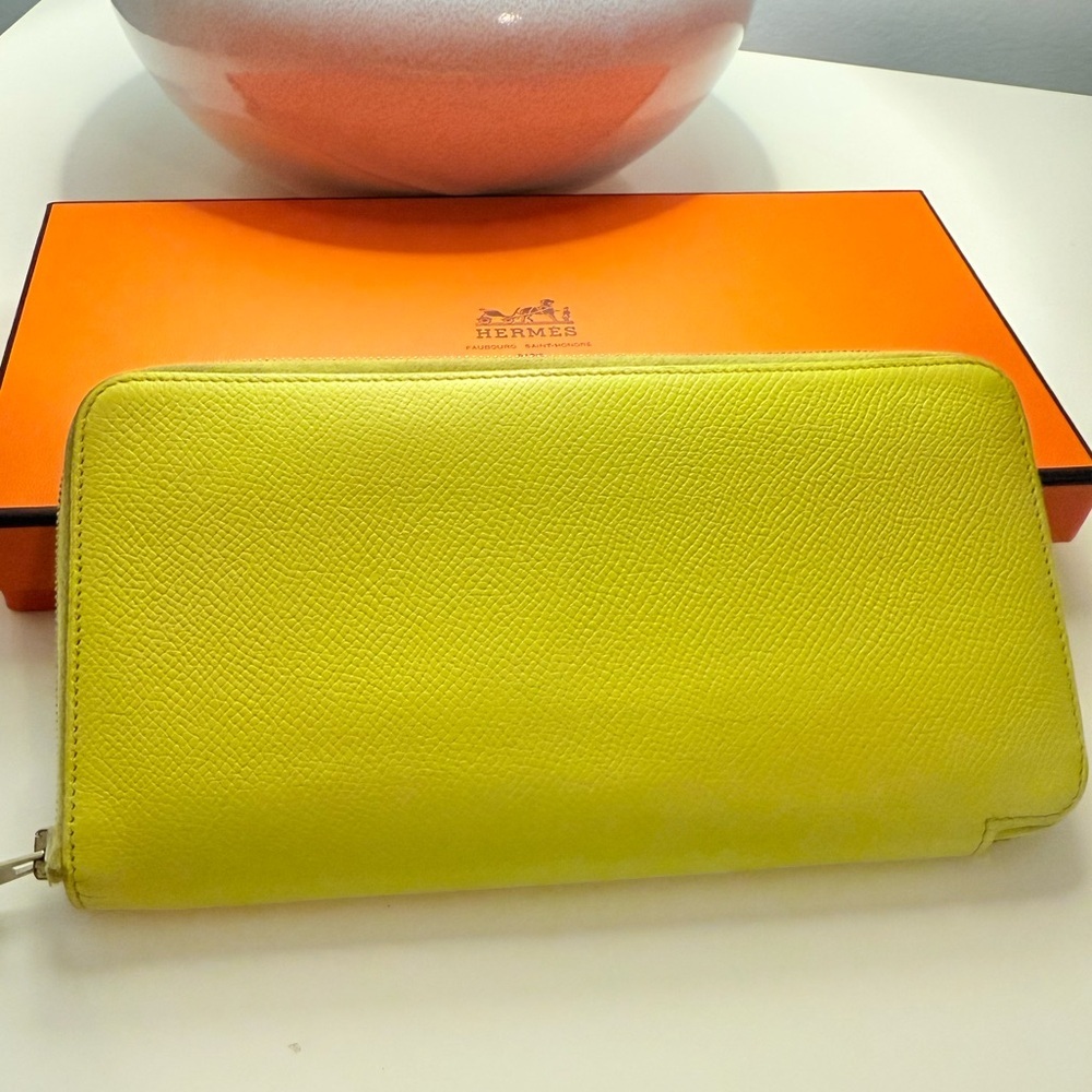 Hermes Silk-in, Azap Zipped Wallet EUC - Picture 2 of 9